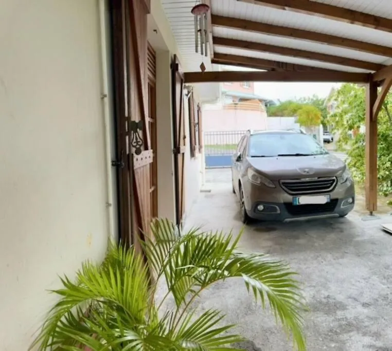 Holiday home Ti Sucrier Jaune - Douceur Caraibe Vue Mer Martinique